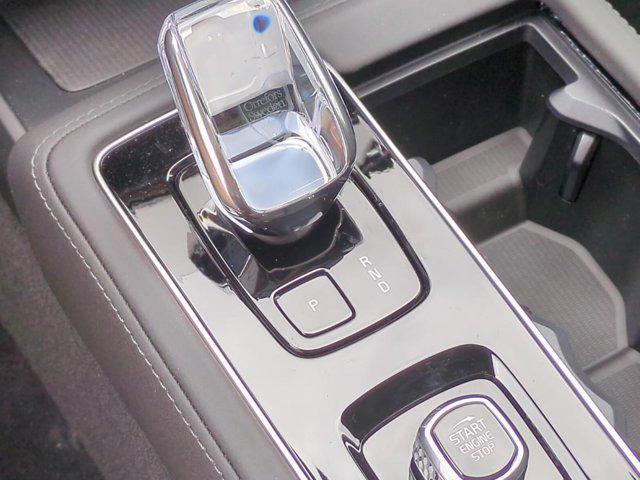 new 2025 Volvo XC90 car, priced at $69,155