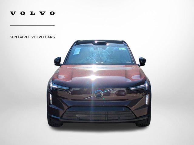 new 2025 Volvo EX90 car, priced at $98,790
