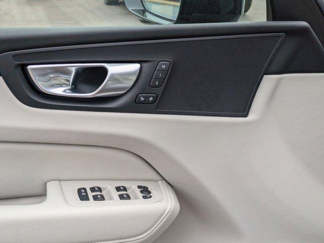 new 2025 Volvo XC60 car, priced at $55,360