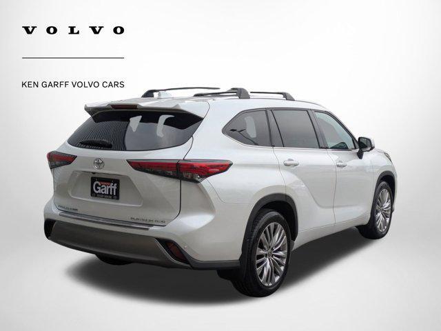 used 2023 Toyota Highlander car, priced at $42,163