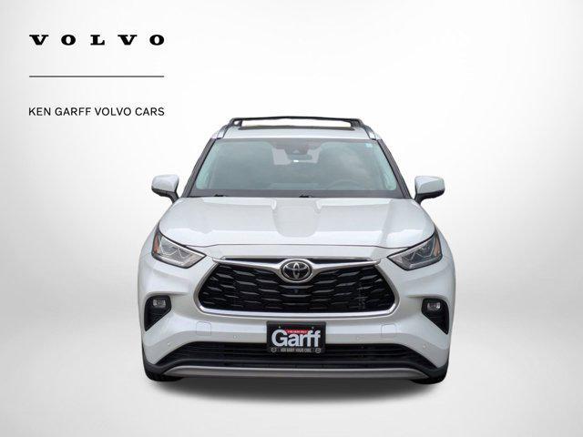 used 2023 Toyota Highlander car, priced at $42,163