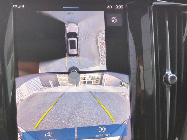 new 2025 Volvo XC60 car, priced at $61,950