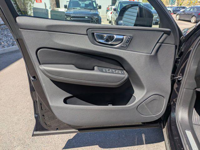new 2025 Volvo XC60 car, priced at $49,095