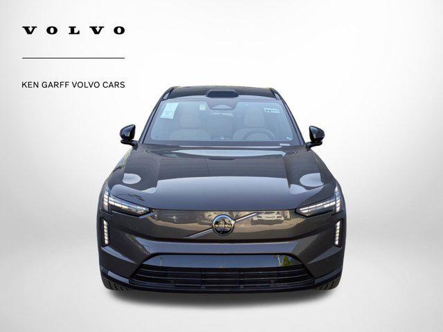 new 2025 Volvo EX90 car, priced at $92,250