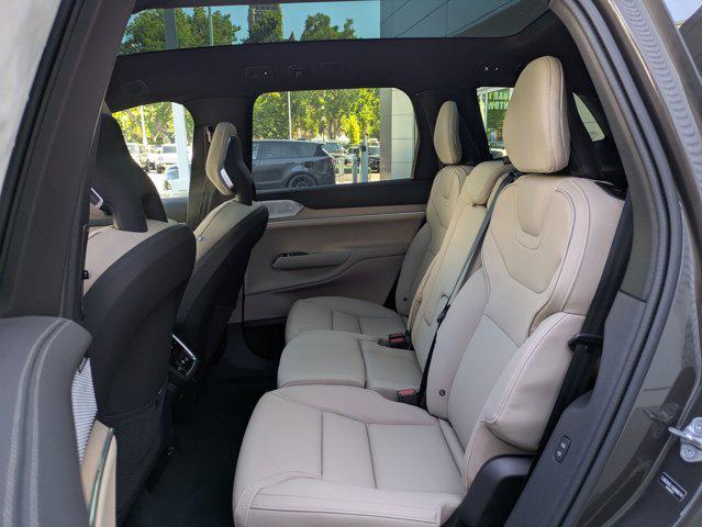 new 2025 Volvo EX90 car, priced at $92,250