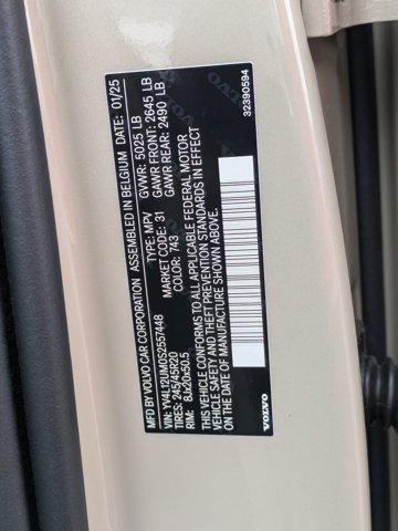 new 2025 Volvo XC40 car, priced at $51,515