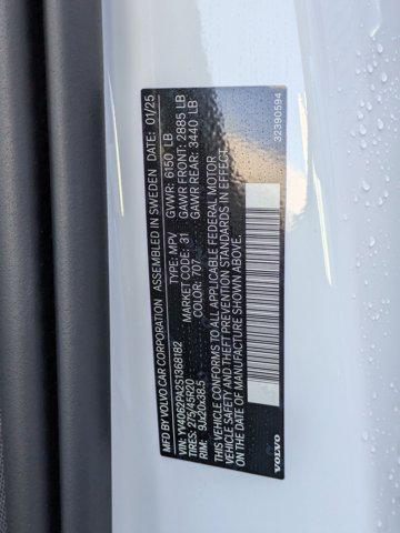 new 2025 Volvo XC90 car, priced at $65,395