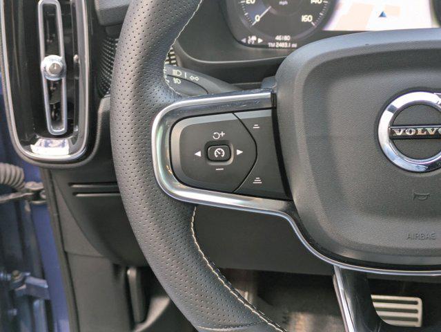 used 2021 Volvo XC40 car, priced at $25,889