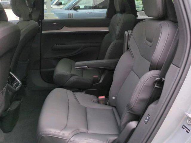 new 2025 Volvo EX90 car, priced at $90,030