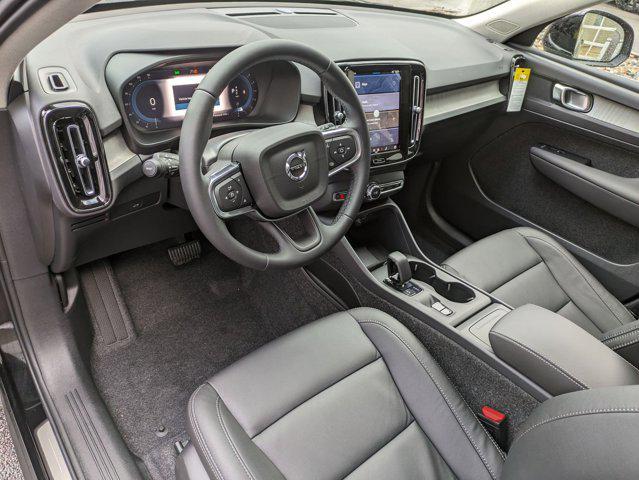 new 2025 Volvo XC40 car, priced at $46,035