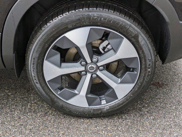 new 2025 Volvo XC40 car, priced at $46,035