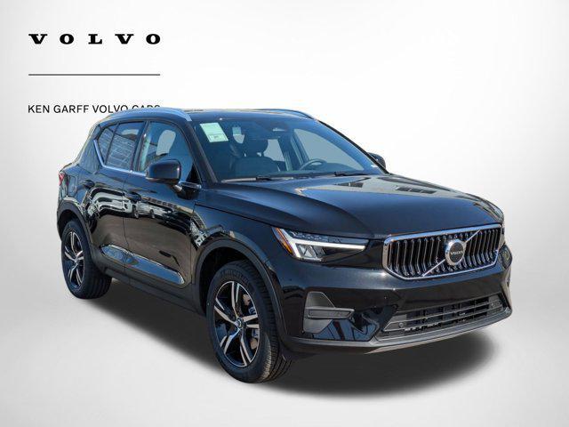 new 2025 Volvo XC40 car, priced at $43,495