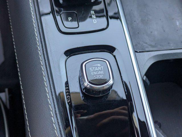 used 2022 Volvo XC90 Recharge Plug-In Hybrid car, priced at $47,277