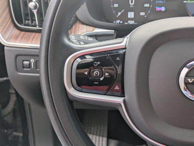 used 2021 Volvo XC60 Recharge Plug-In Hybrid car, priced at $38,141