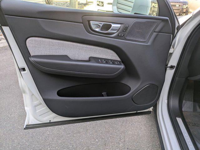 used 2022 Volvo XC60 car, priced at $38,982