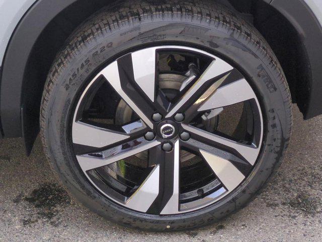 new 2025 Volvo XC40 car, priced at $52,560