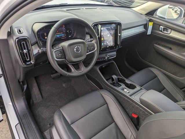 new 2025 Volvo XC40 car, priced at $46,015