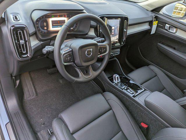 new 2025 Volvo XC40 car, priced at $47,915