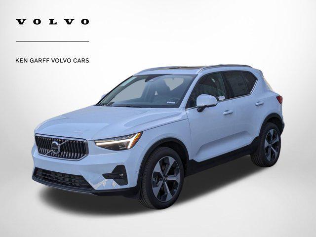 new 2025 Volvo XC40 car, priced at $47,915