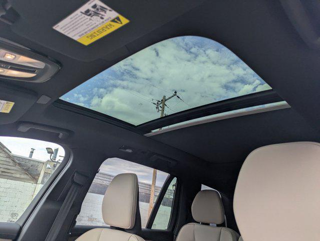 new 2025 Volvo XC90 Plug-In Hybrid car, priced at $77,805