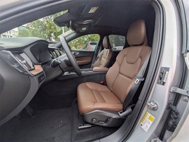 new 2025 Volvo XC40 car, priced at $45,815