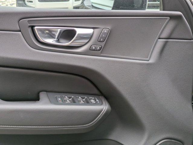 new 2025 Volvo XC60 car, priced at $51,570