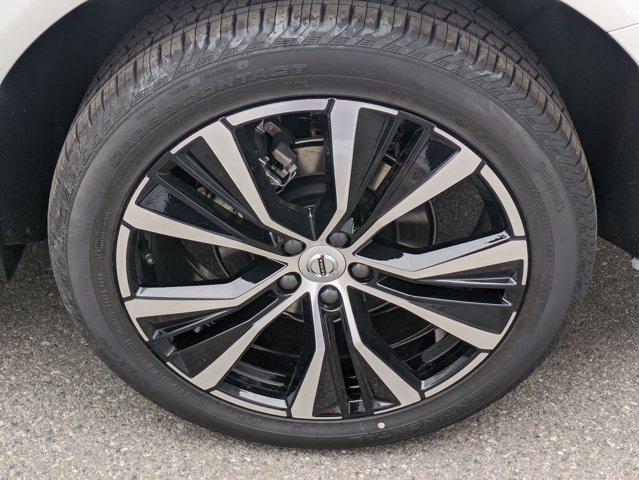 new 2025 Volvo XC60 car, priced at $54,210