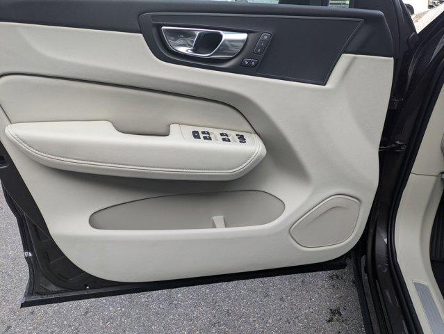 new 2025 Volvo XC60 car, priced at $49,745