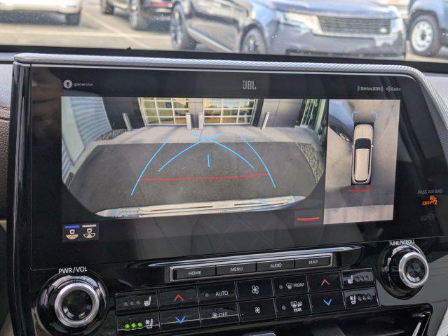 used 2021 Toyota Highlander car, priced at $34,773