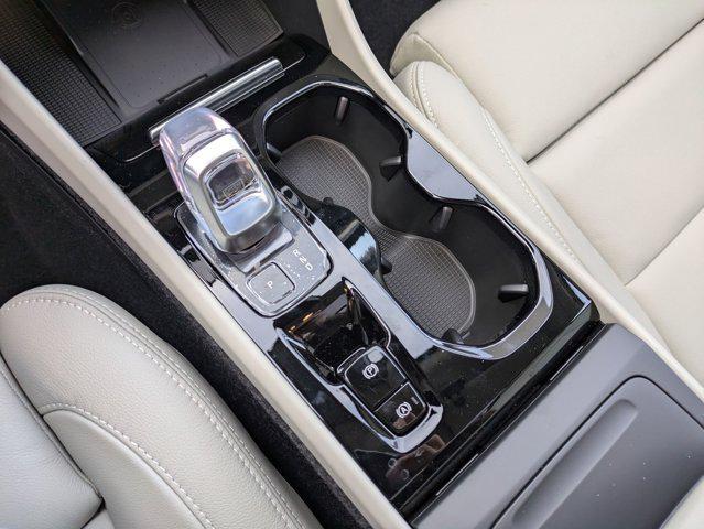 new 2025 Volvo XC40 car, priced at $48,315