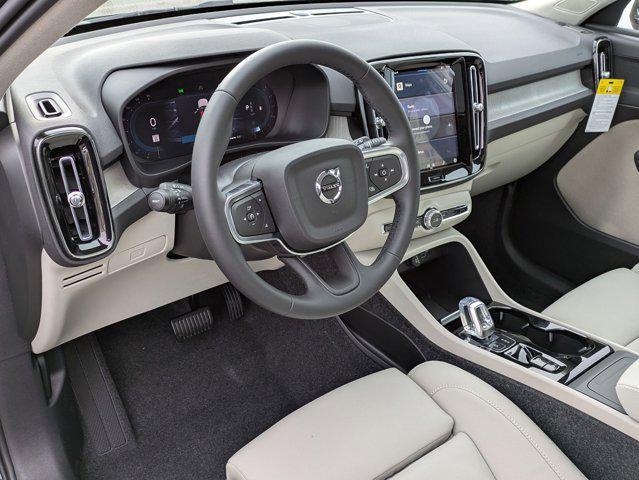 new 2025 Volvo XC40 car, priced at $48,315