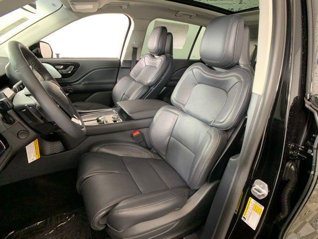 new 2025 Lincoln Aviator car, priced at $77,674
