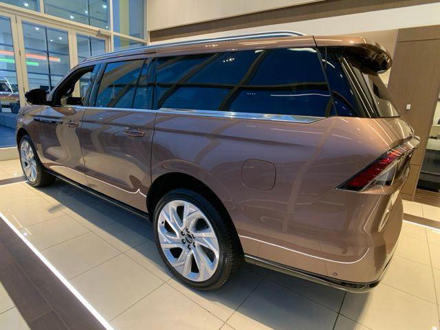 new 2025 Lincoln Navigator car, priced at $126,480