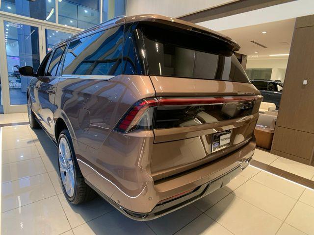 new 2025 Lincoln Navigator car, priced at $126,480