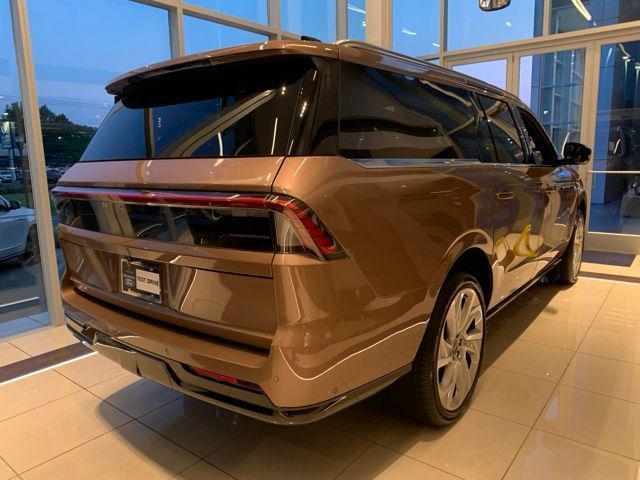 new 2025 Lincoln Navigator car, priced at $126,480