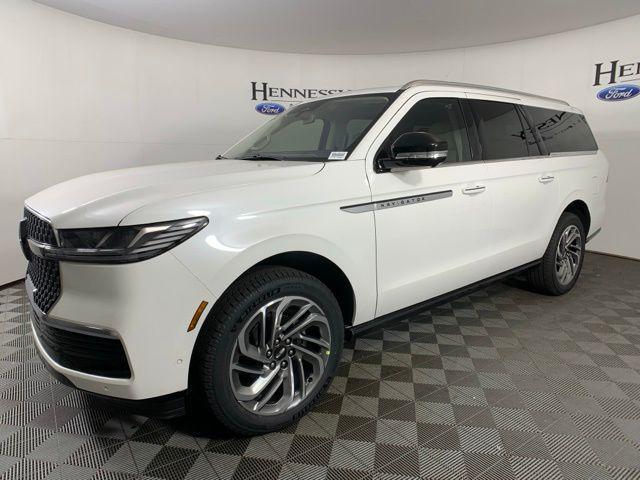 new 2025 Lincoln Navigator car, priced at $109,430