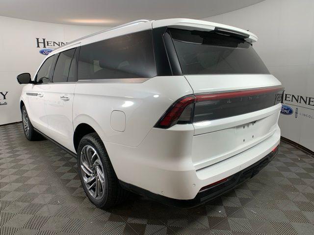 new 2025 Lincoln Navigator car, priced at $109,430