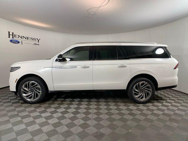 new 2025 Lincoln Navigator car, priced at $109,430