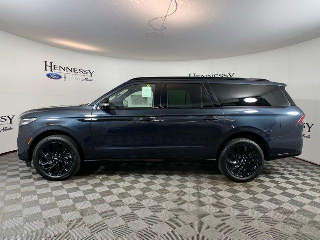 new 2025 Lincoln Navigator car, priced at $105,053