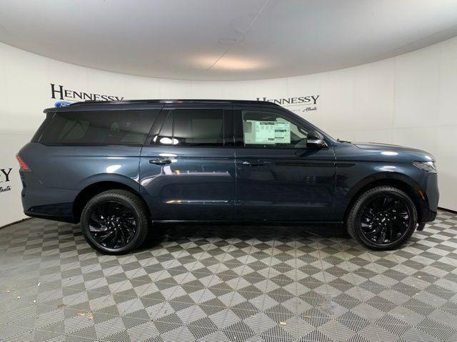 new 2025 Lincoln Navigator car, priced at $105,053