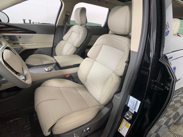 new 2025 Lincoln Nautilus car, priced at $59,875