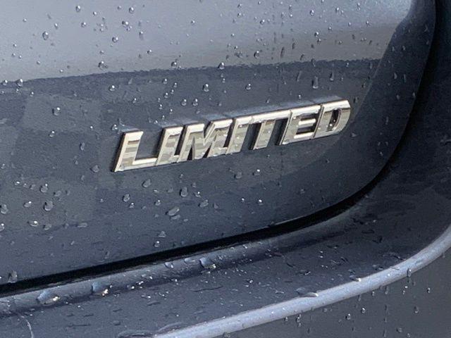 used 2019 Toyota Highlander car, priced at $24,980