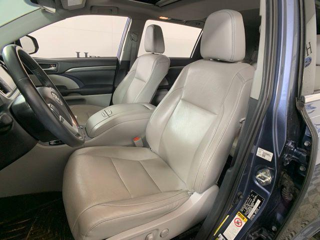 used 2019 Toyota Highlander car, priced at $24,980