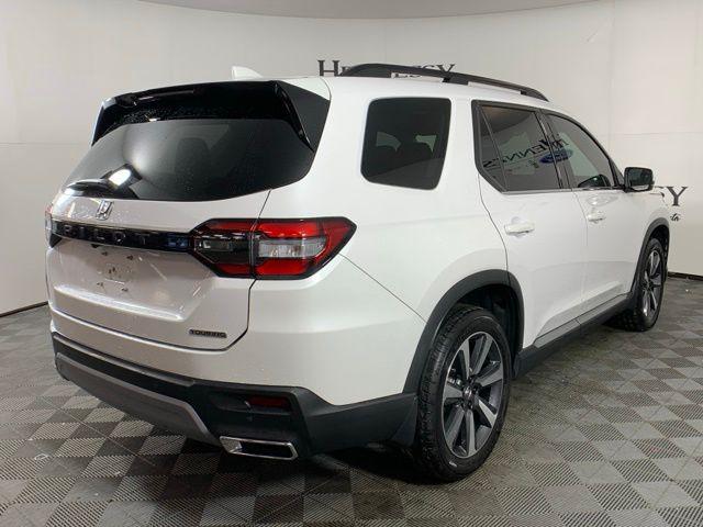 used 2023 Honda Pilot car, priced at $39,780