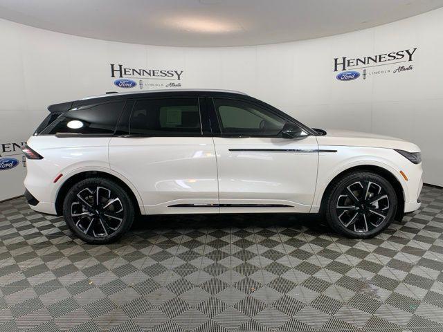 new 2025 Lincoln Nautilus car, priced at $59,011