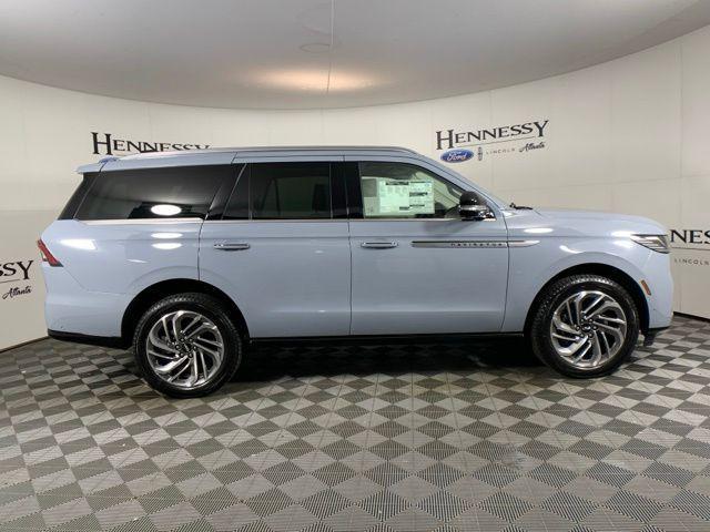 new 2025 Lincoln Navigator car, priced at $99,542