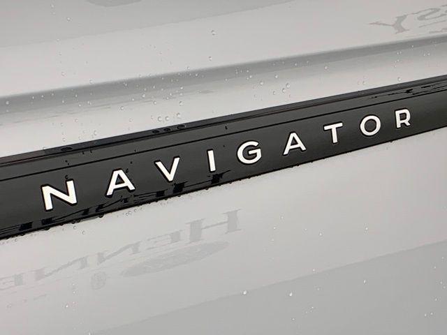 new 2025 Lincoln Navigator car, priced at $122,940