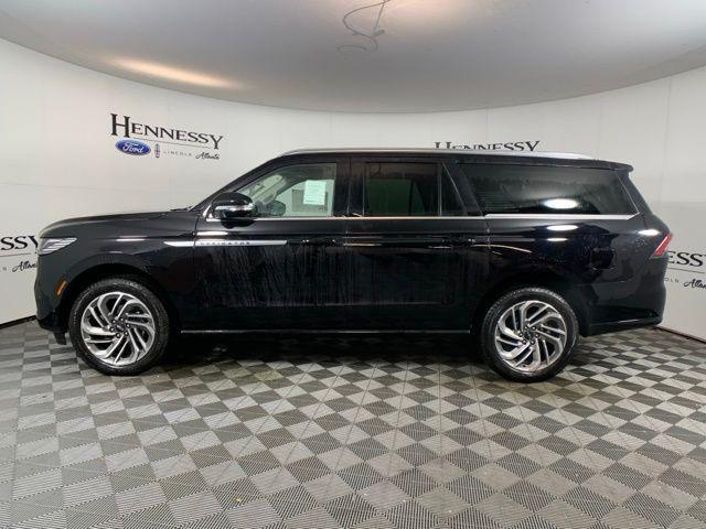 new 2025 Lincoln Navigator car, priced at $101,016