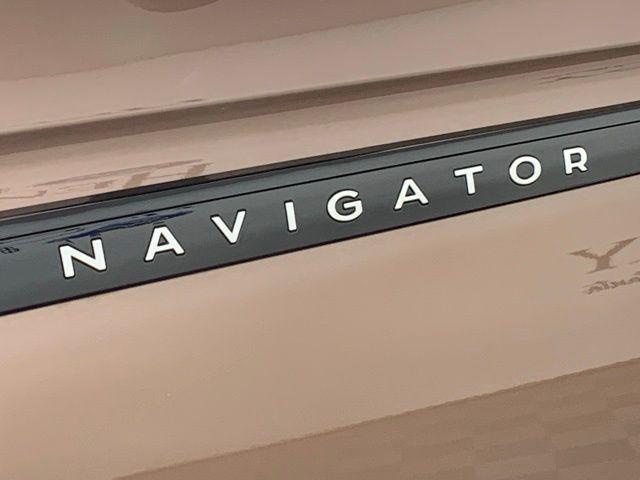 new 2025 Lincoln Navigator car, priced at $121,285