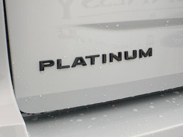 new 2025 Ford Expedition car, priced at $79,316